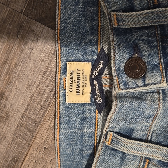 Citizens of Humanity Jeans Kaya Mid-Rise Kick Flare in Light Blue Wash | Size 27 - Picture 7 of 17